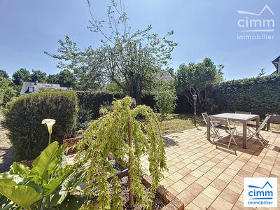 Maison traditionnelle - 112 m² - 6 pièces