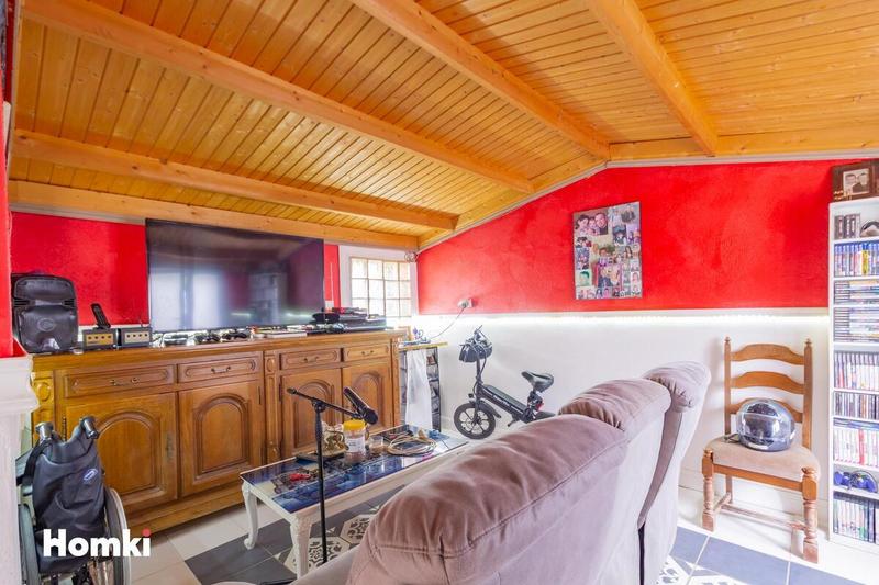 Maison - 140 m² - 9 pièces