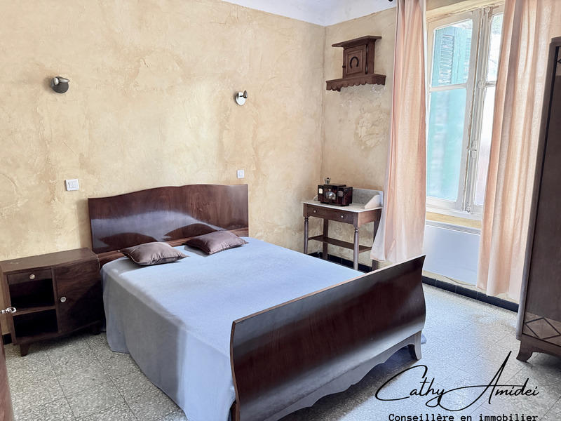 Maison - 96 m² - 4 pièces