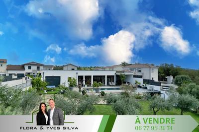 Maison - 124 m² - 5 pièces