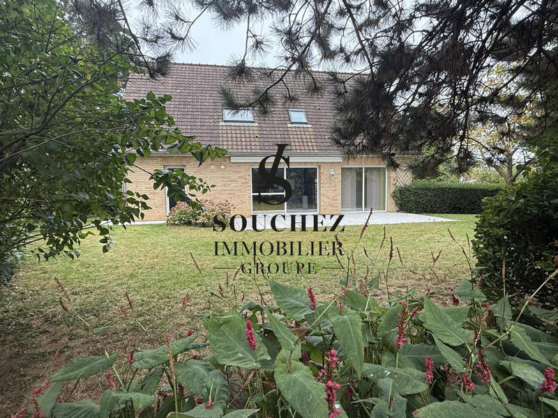 Maison - 143 m² - 8 pièces