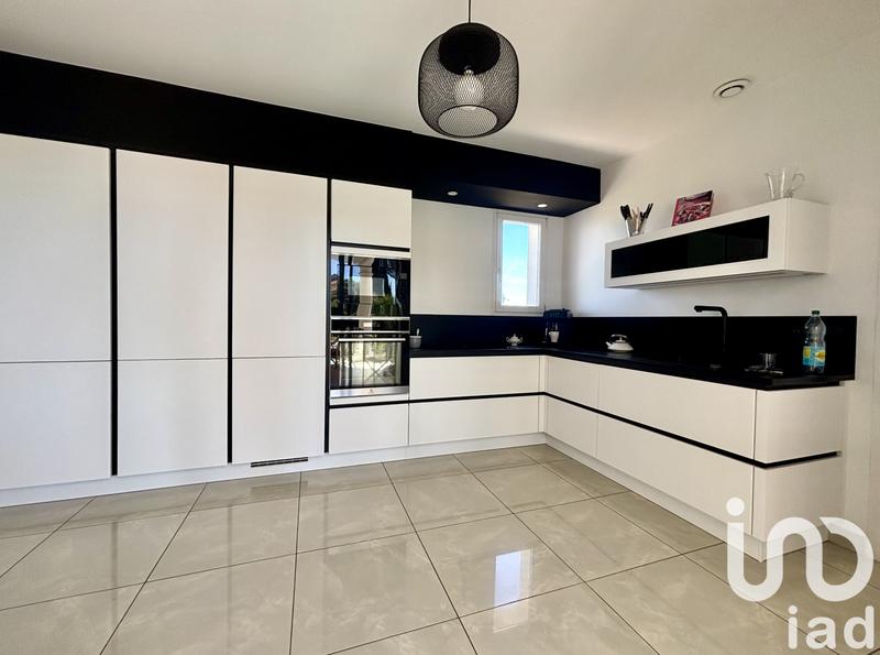 Maison de maîtres - 216 m² - 6 pièces