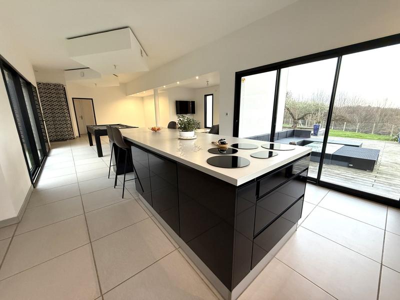 Maison contemporaine - 142 m² - 5 pièces