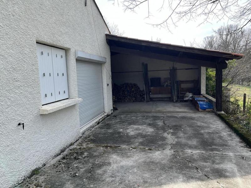 Propriété - 220 m² - 10 pièces
