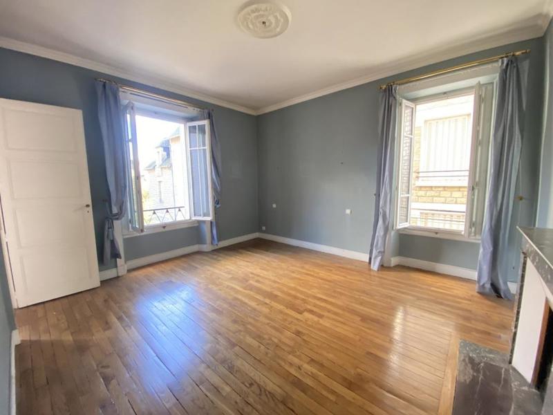 Appartement bourgeois - 109 m² - 4 pièces