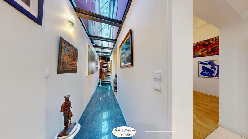 Loft - 122 m² - 5 pièces