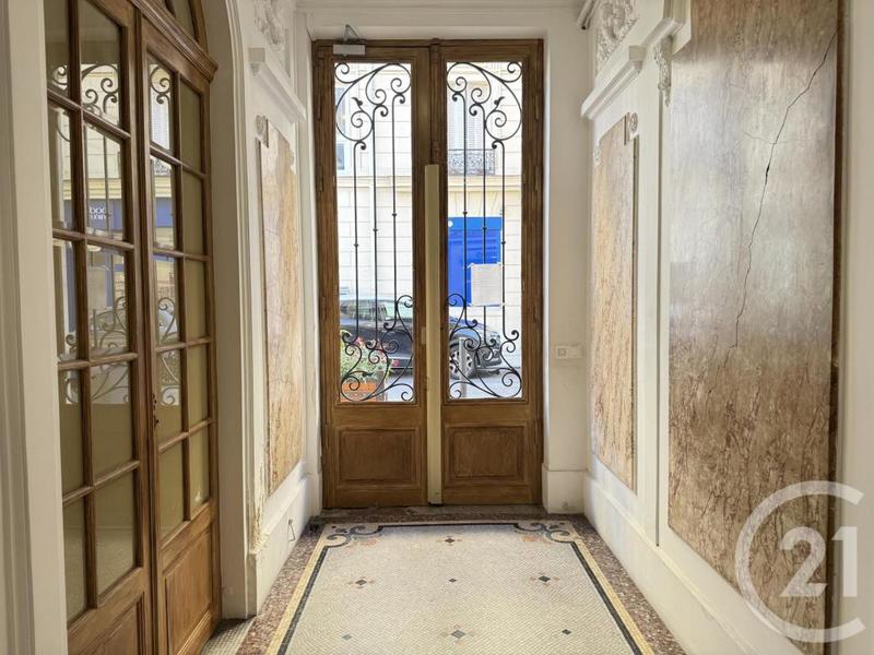 Studio - 14 m² - 1 pièce