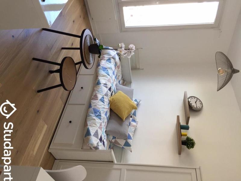 Chambre - 14 m² - 1 pièce