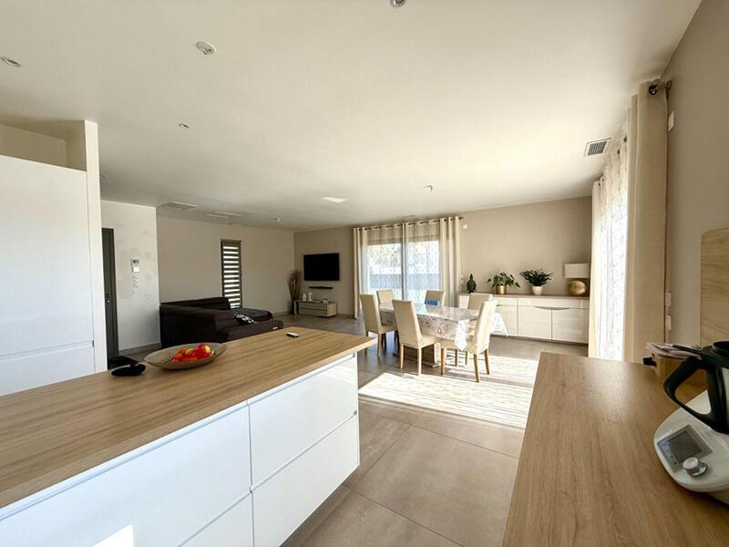 Villa - 140 m² - 5 pièces