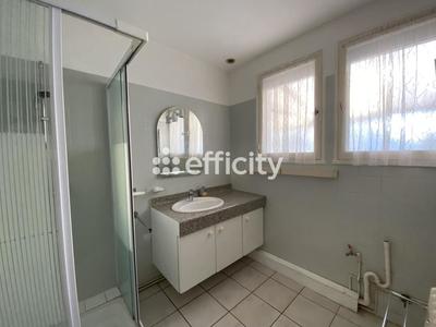 Pavillon - 93 m² - 4 pièces