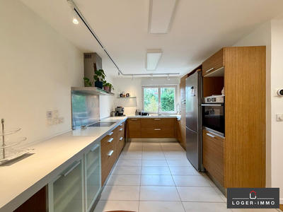 Maison - 161 m² - 8 pièces