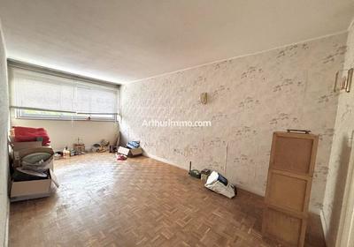 Appartement - 85 m² - 5 pièces