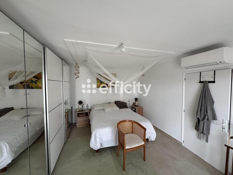 Maison - 151 m² - 5 pièces