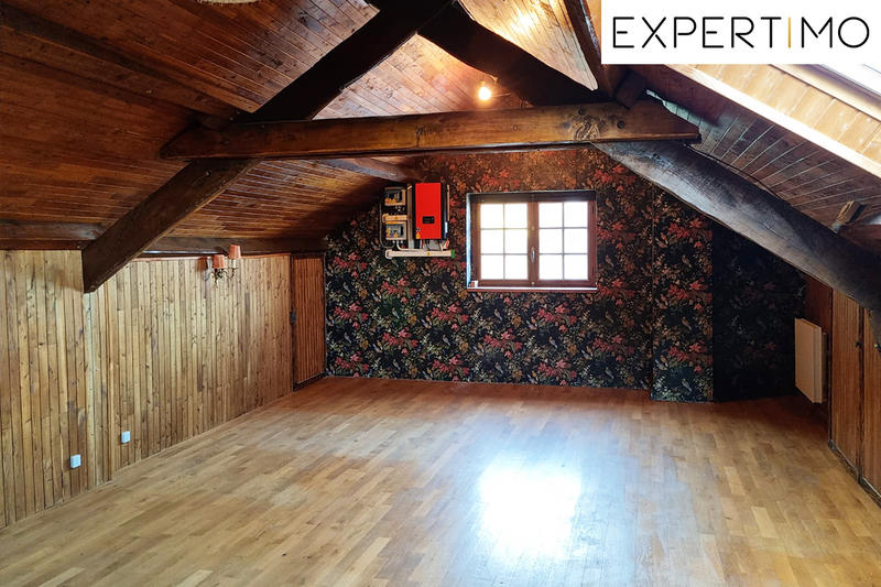 Maison - 215 m² - 8 pièces