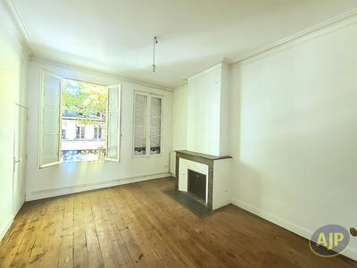 Immeuble - 111 m² - 5 pièces