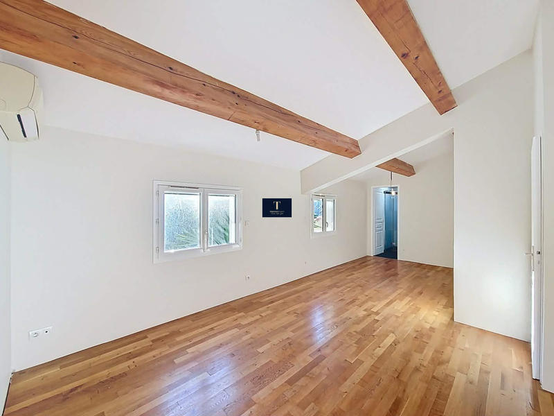 Maison traditionnelle - 133 m² - 5 pièces