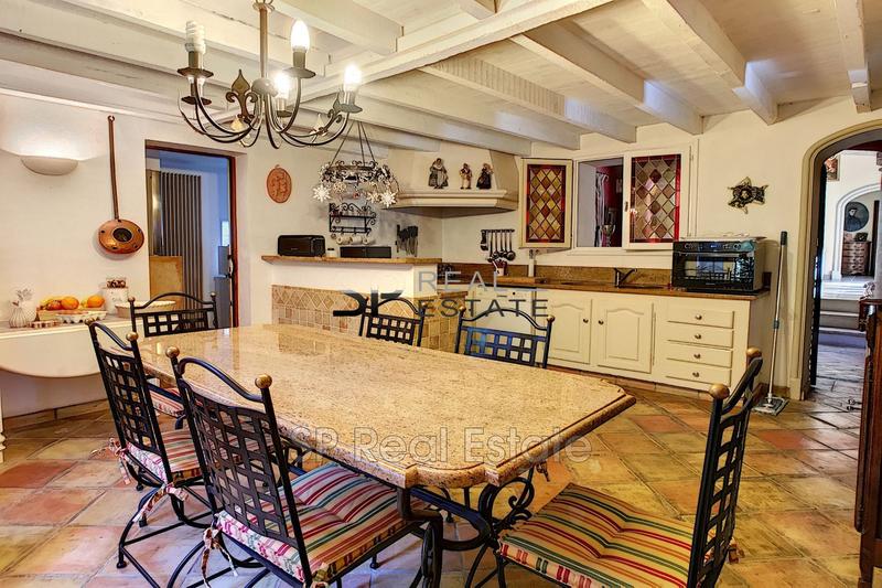 Maison de ville - 260 m² - 8 pièces