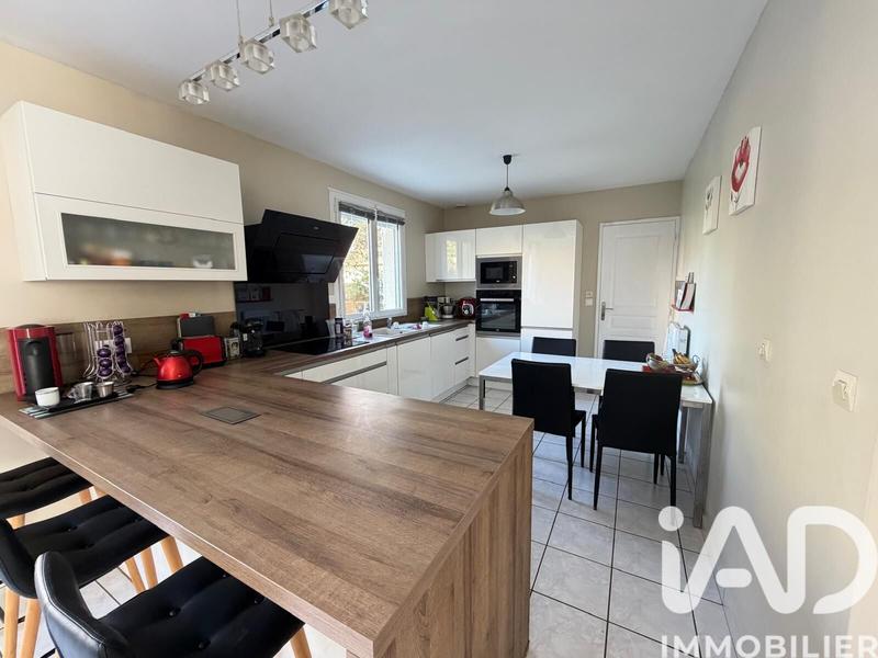 Maison - 163 m² - 7 pièces