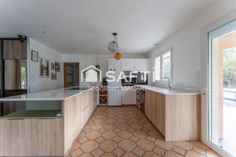 Maison - 102 m² - 5 pièces