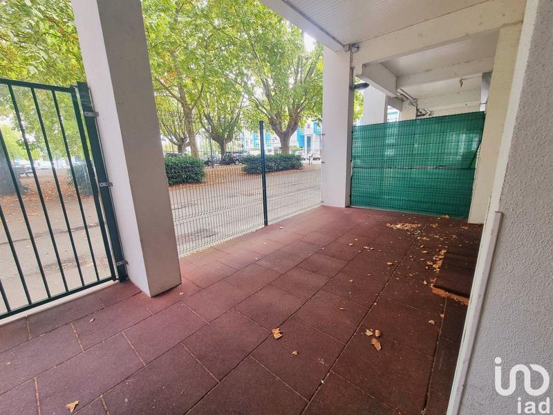 Local commercial - 94 m² - 2 pièces