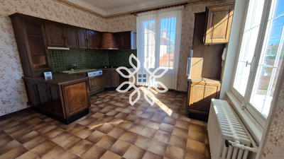 Maison - 149 m² - 6 pièces