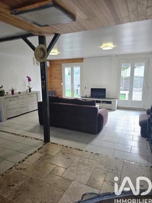 Maison - 98 m² - 4 pièces