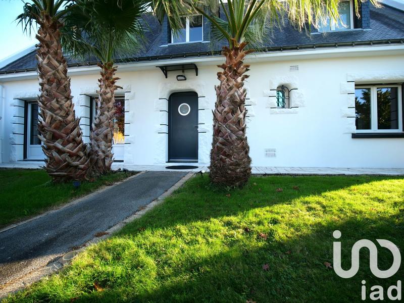 Maison - 198 m² - 7 pièces