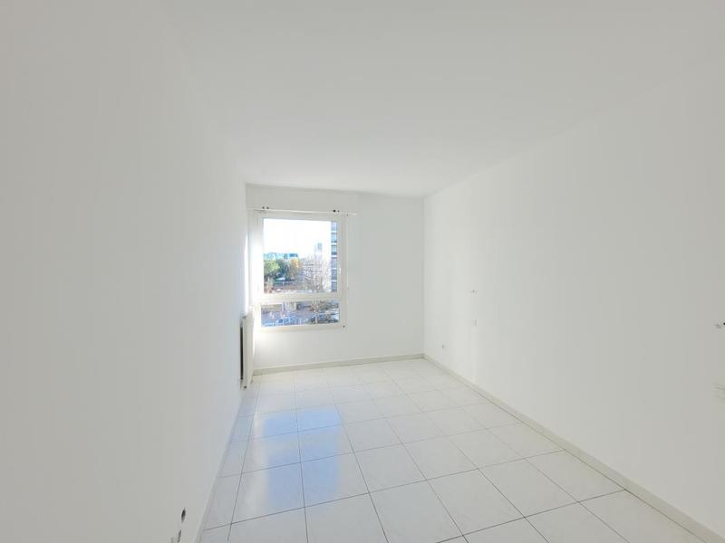 Appartement - 93 m² - 4 pièces