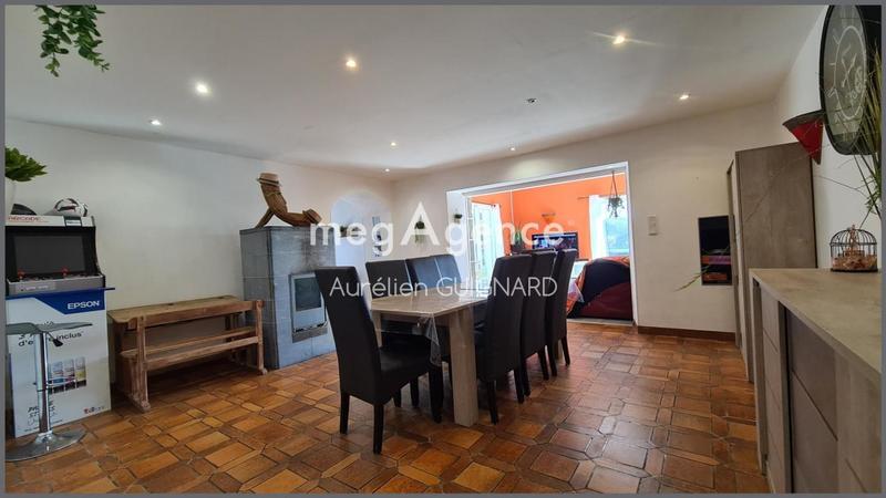 Maison - 104 m² - 5 pièces