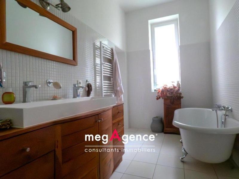 Demeure - 172 m² - 6 pièces