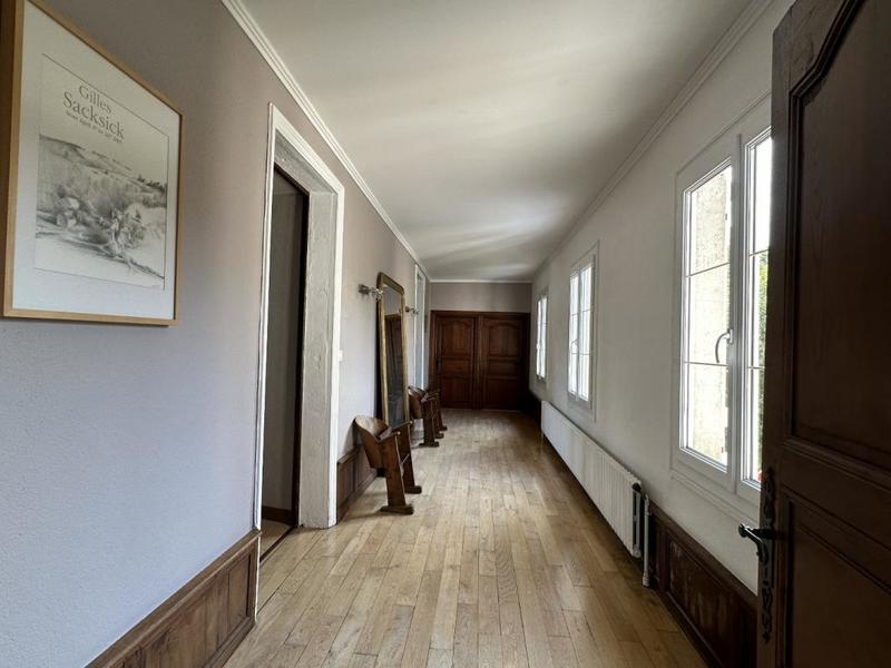 Maison de maîtres - 415 m² - 10 pièces