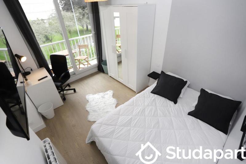 Chambre - 10 m² - 1 pièce