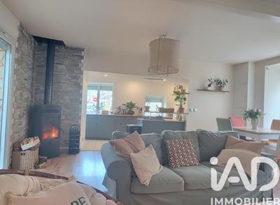 Maison - 90 m² - 5 pièces