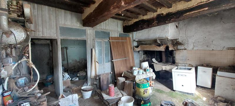 Maison ancienne - 200 m² - 3 pièces