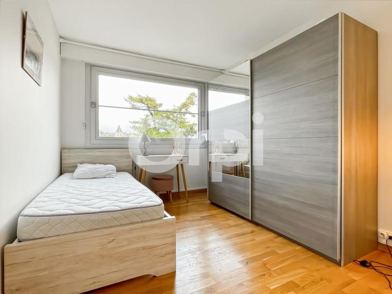 Appartement - 99 m² - 4 pièces