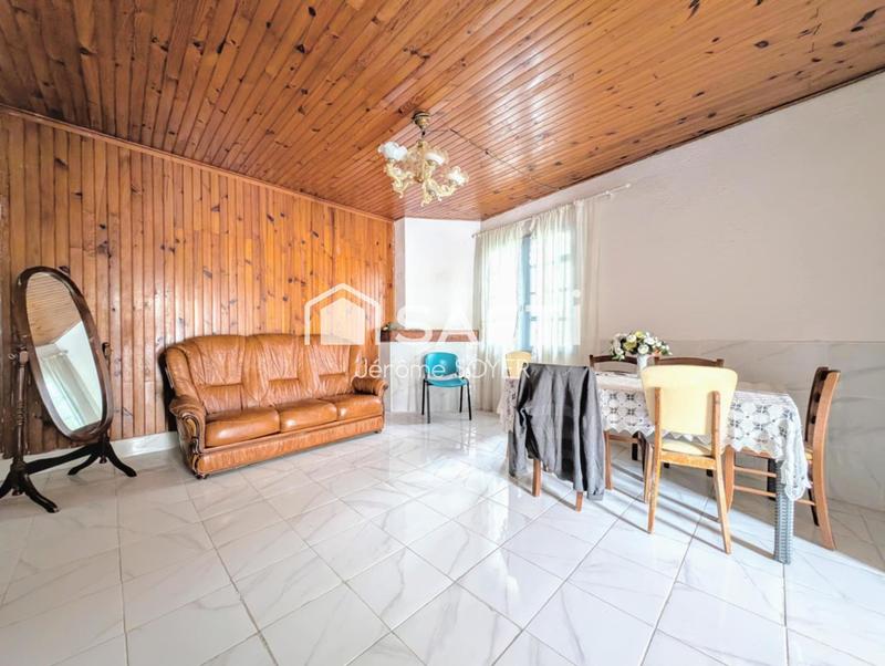 Maison - 184 m² - 7 pièces