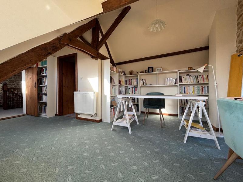 Maison - 262 m² - 6 pièces