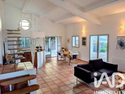 Maison - 125 m² - 5 pièces