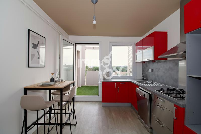 Appartement - 100 m² - 6 pièces