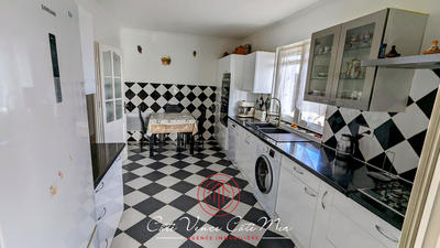 Maison - 167 m² - 7 pièces