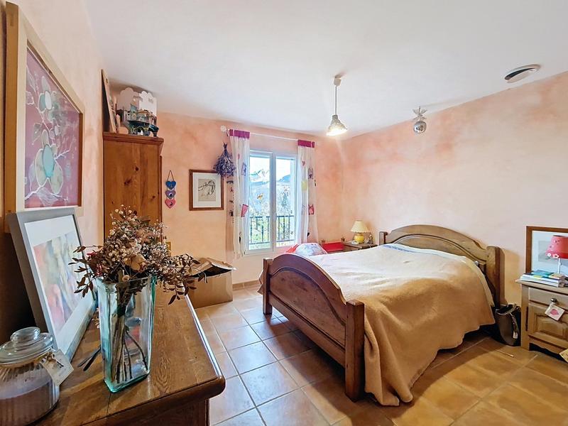 Maison - 200 m² - 7 pièces