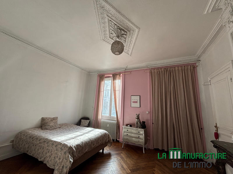 Appartement - 134 m² - 5 pièces