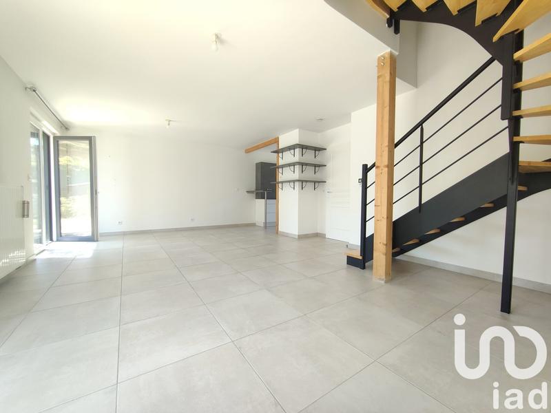 Maison - 94 m² - 5 pièces