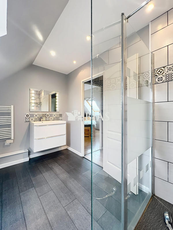 Maison contemporaine - 105 m² - 4 pièces