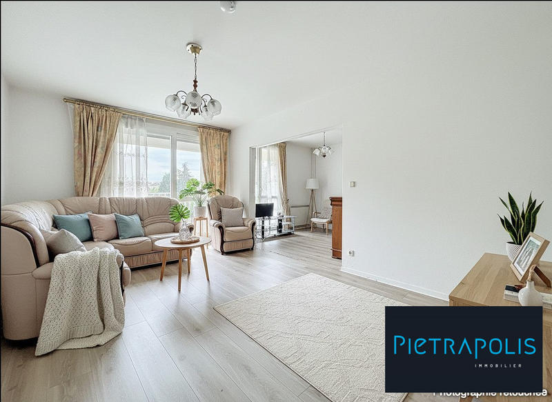 Appartement - 95 m² - 5 pièces