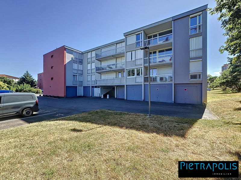 Appartement - 80 m² - 3 pièces