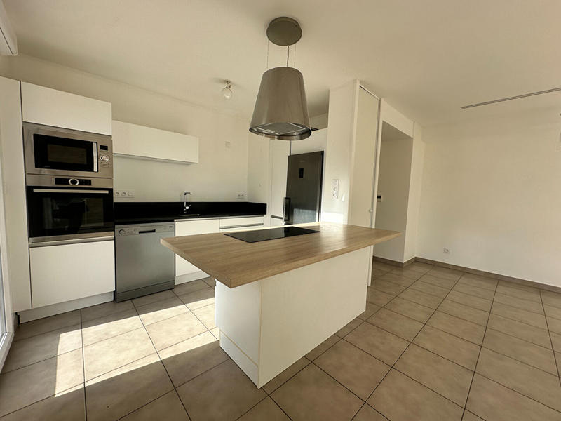 Appartement - 82 m² - 4 pièces