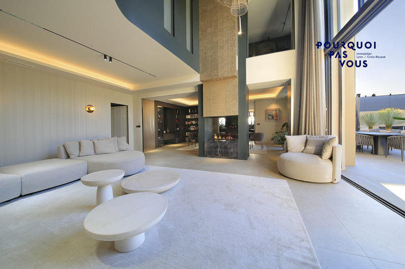 Maison - 360 m² - 6 pièces