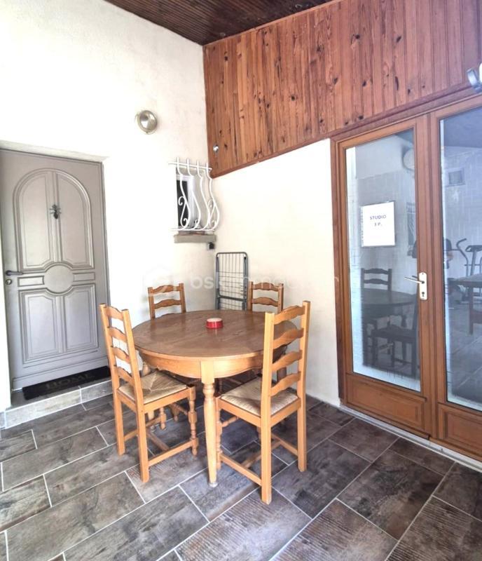 Maison traditionnelle - 190 m² - 9 pièces