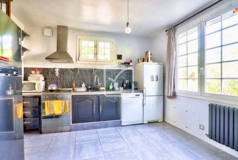 Maison - 140 m² - 6 pièces